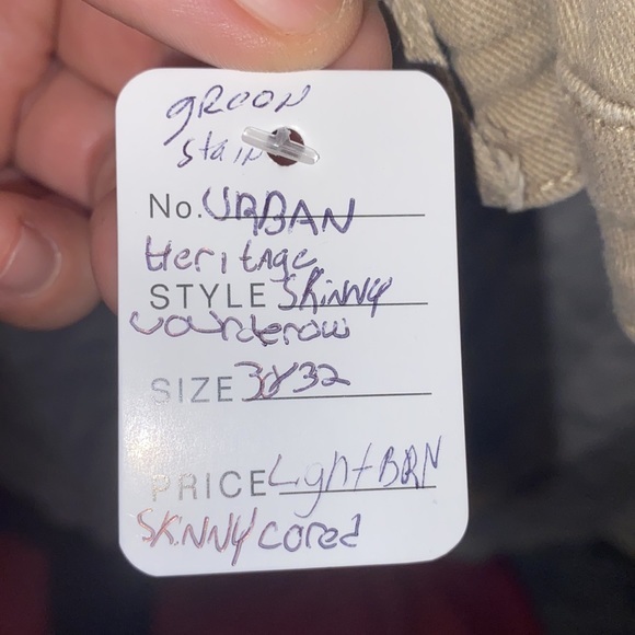 Ladies beige Urban Heritage jeans see pics green marks size 30 - Picture 5 of 8